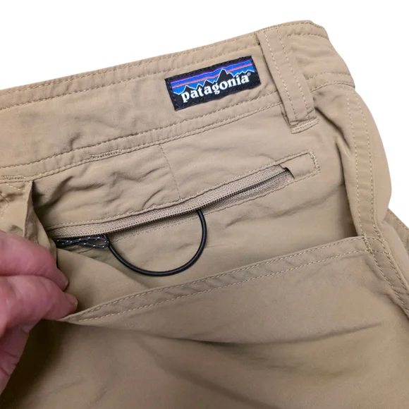 Patagonia Men's 20" Wavefarer Stand Up Tan Shorts Size 35 - Picture 3 of 10